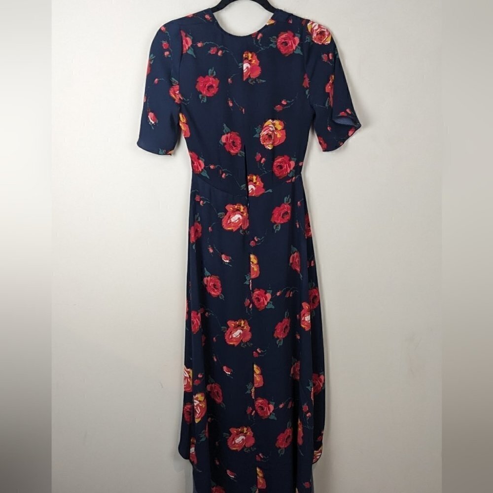 Aritzia Babaton rose print Jedd Dress size 00 - Picture 3 of 8